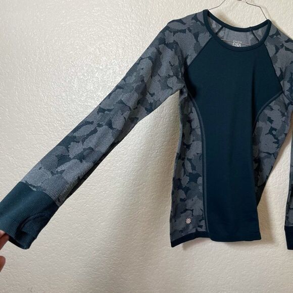 Athleta Girl Power Up Top Long Sleeve Printed - Picture 5 of 7